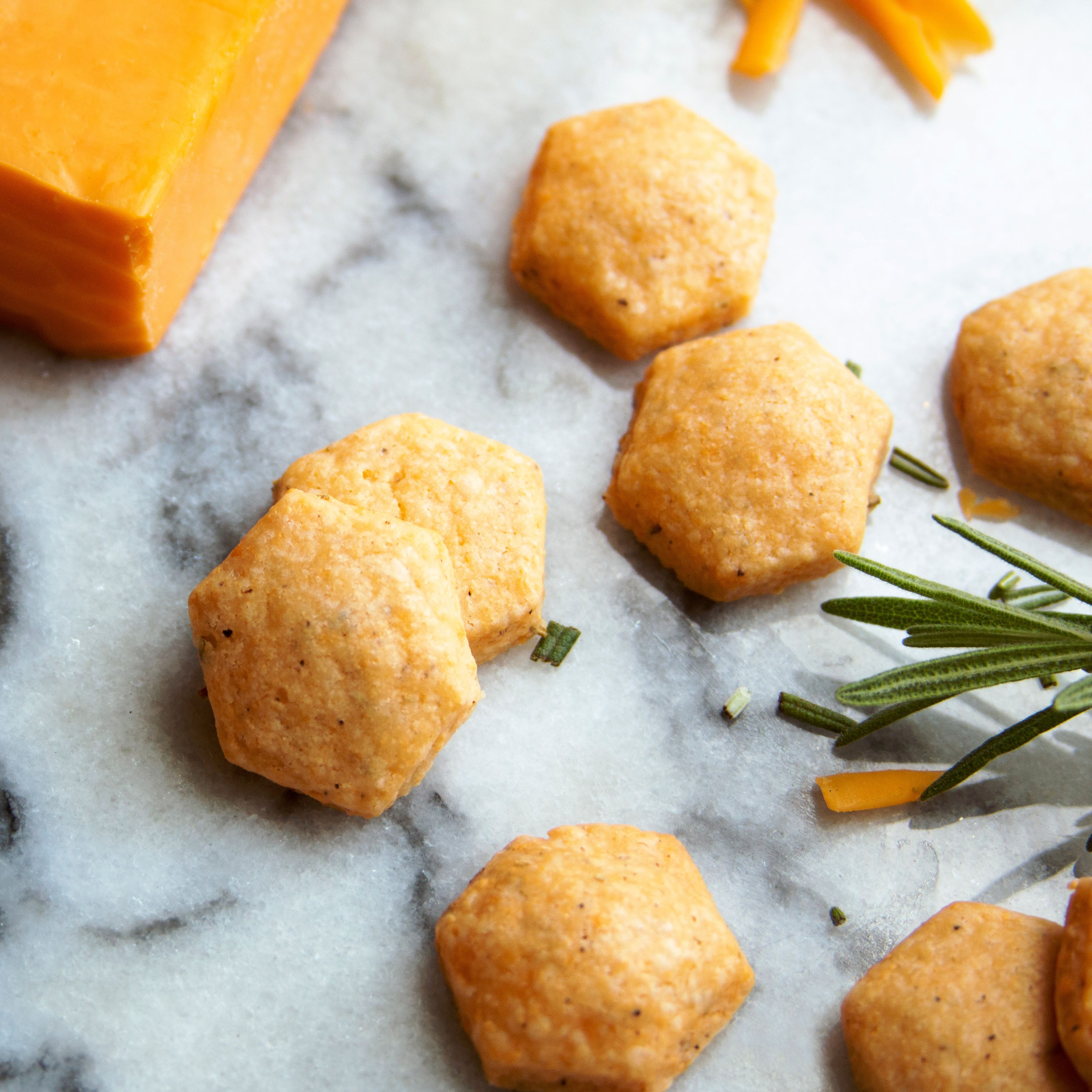 Love's Oven Rosemary Cheddar Crackers 100mg (Adult Use) Leafly